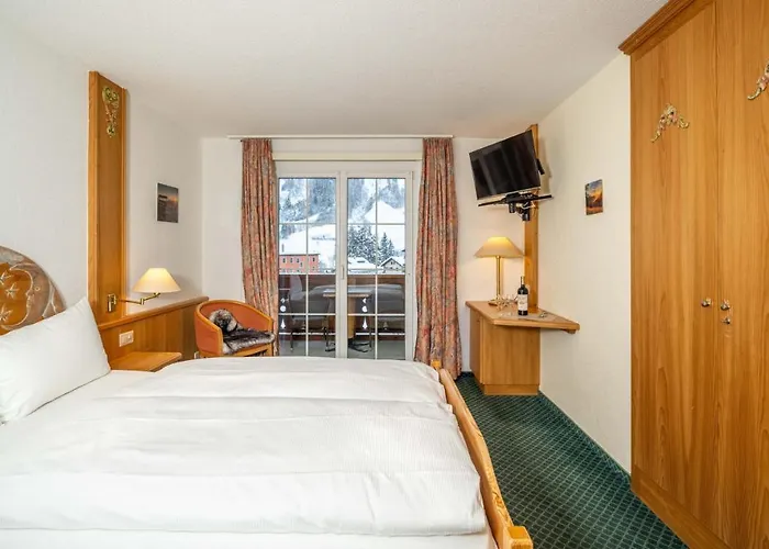 Touristen-chalet Hotel 3*