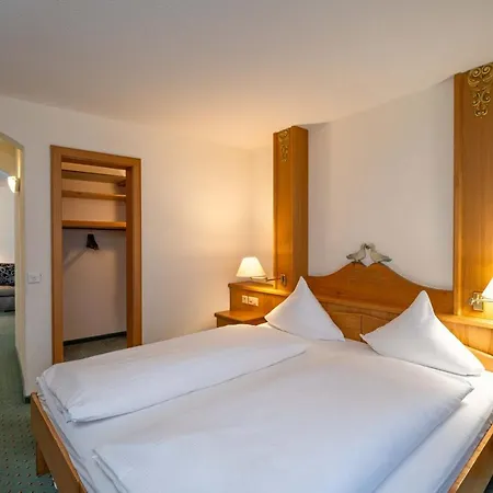 Touristen-chalet 호텔