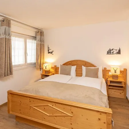 Touristen-chalet 호텔